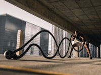 足球转会市场最新动态 - 姆巴佩或将加盟皇家马德里