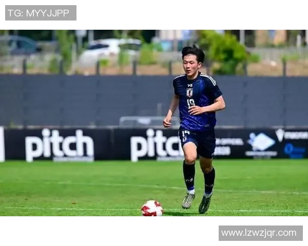 日本足球新星崛起：聚焦日本球员在国际比赛中的精彩表现与突破